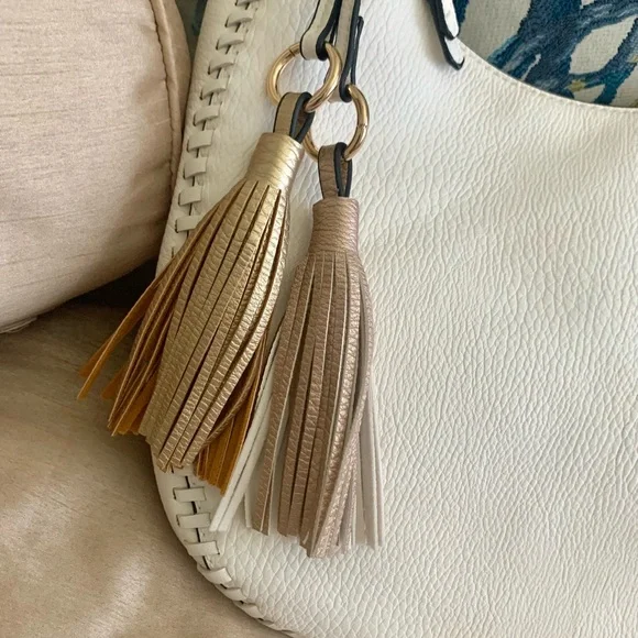 Sondra Roberts White Faux Pebble Leather Hobo Bag w Metallic Gold Braided Strap - Picture 2 of 14